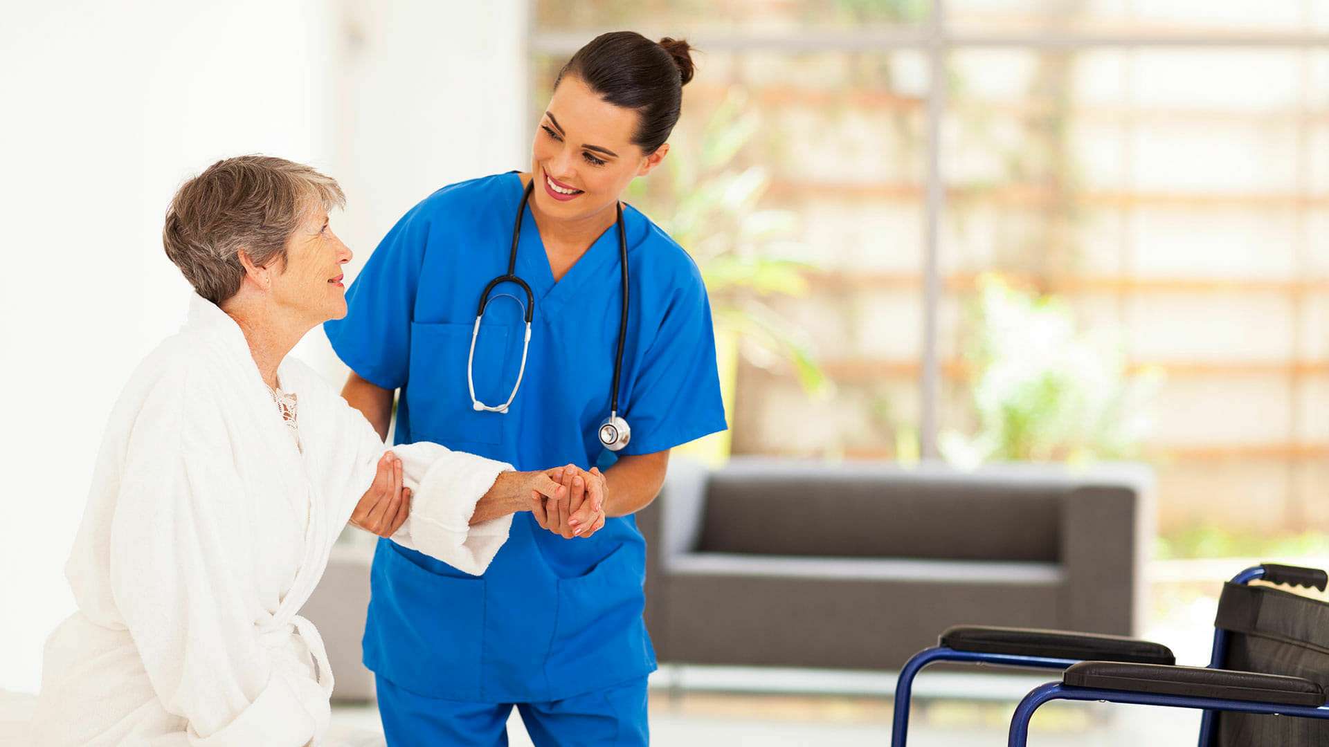 Key Considerations When Offering Home Salon Services for Patients?